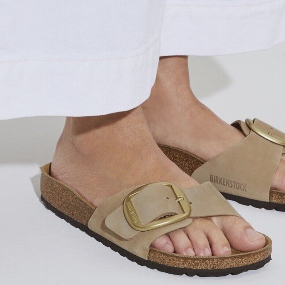 NWOT Birkenstock Madrid Big Gold Buckle Slide , Sandcastle Nubuck , Sz 39 / 9